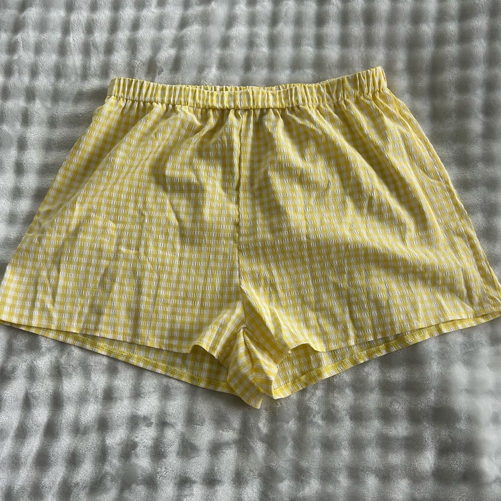 SHEIN Yellow Plaid Women Shorts